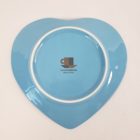 Classic Coffee & Tea Inside Out Heart Shaped Tea Cup + Saucer‎ Blue Silver Rim - Picture 7 of 8